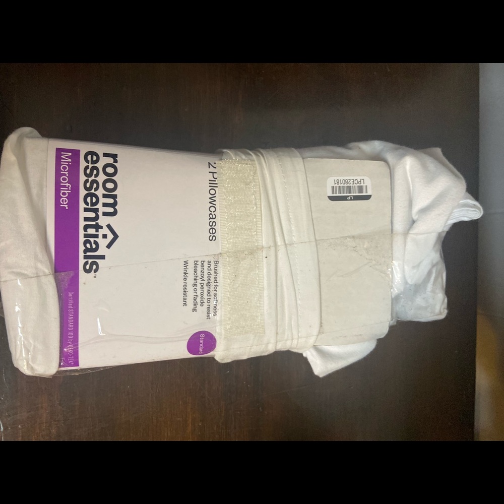 Room essentials microfiber white standard pillowcases set 
20” x 30”